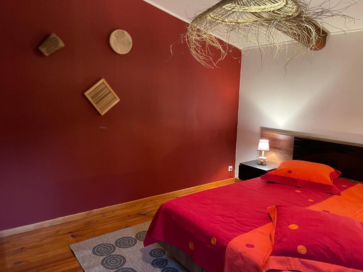 Mas D'Olive Et Kalou Bed & Breakfast Sauve Exterior photo